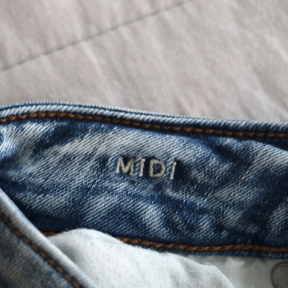 American Eagle Jean Shorts - Picture 5 of 6